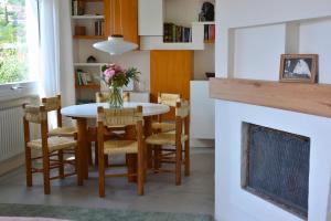 Villa Claudia - 1 minute walk to beach