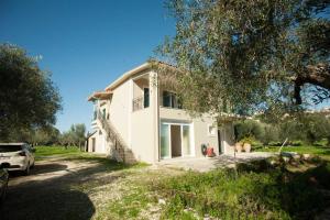 Panagis Apartments