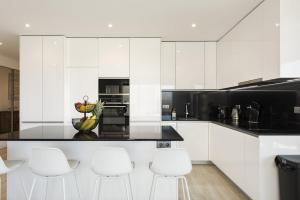 Terracos de Quarteira II White by Real Properties