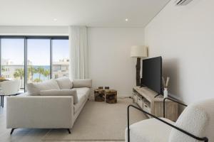 Terracos de Quarteira II White by Real Properties