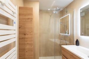 Appartements #41 Flat for 6, 3 Bdrs Parking Wifi 5mins walk Tram T1 : photos des chambres