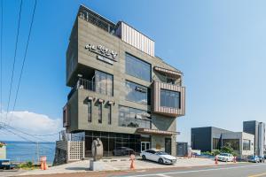 One fine day Jeju Poolvilla