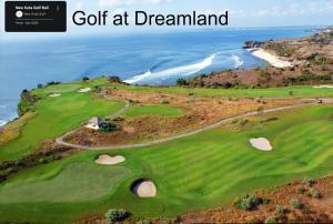 Phòng Deluxe Giường Đôi Có Ban Công (Deluxe Double Room with Balcony)