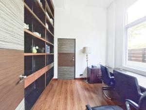One House 3Br-UNIT1