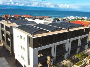 Green Tides - Mossel Cove