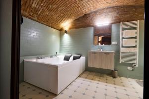 Flower Moon - Emme Loft