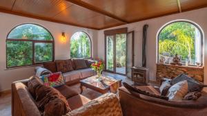 Casa Surrender Cómpeta by Ruralidays