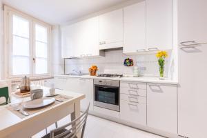 Large Apartment in the Historic Center of Parma