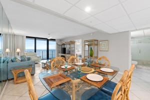 Edgewater Beach Resort #811 Tower 3 by Book That Condo