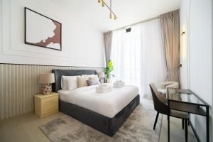 SettlerHomes - Serene JVC 1BR With Modern Luxury