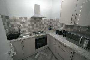 Telford - Apartment - Sleeps 5 - 85WS