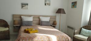 B&B / Chambres d'hotes Chambres d -Hotes Le Logis de la Palle : photos des chambres