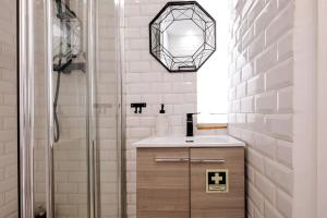 Citadel Crest First Floor