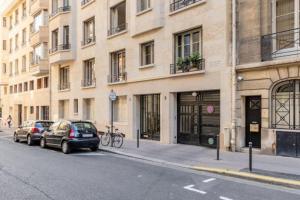 Appartement dArtiste, Terrasse Vue Tour Eiffel