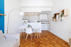 Promenade des Anglais 2 Bdr Large Terrace