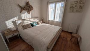 Maison avec piscine quartier pinède de conteau