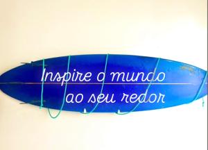 Barra quase pé na areia