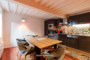 Appartements Le Reve d'Alice Charming Duplex 80 m 4 people Heart of Honfleur : photos des chambres