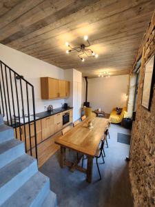 Maisons de vacances L-Echappee Belle entre Loire et Collines : photos des chambres