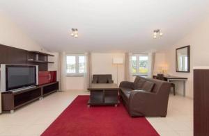 Marina Residence Seaview Penthouse BURIN 120