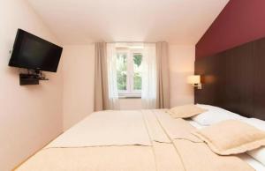 Marina Residence Seaview Penthouse BURIN 120