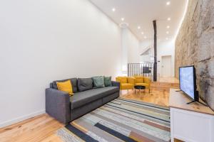 GuestReady - Mezuzah Green