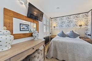Double Room room in Vancouver Studios