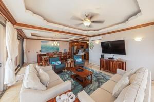 Hol Chan Reef Oceanfront Residences