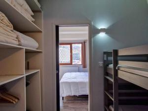 Appartement Confortable, Proche Pistes & Commerces, Balcon - FR-1-425-144