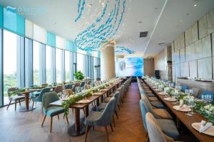 Lotus Alacarte Hạ Long Hotel