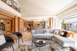 REF 823 - Cannes Center - Duplex apartment for rent