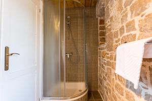 Secret Spot villa by Nono Ban