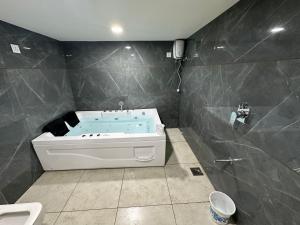 Hotel Shyam Paradise