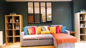 Big house in Leeds 4 Contractors