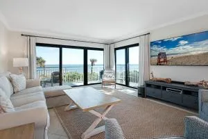 Take in the oceanfront corner views located on the no-drive beach! - Cedar Island