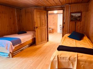 Blüemlisalp-Huus im Kiental