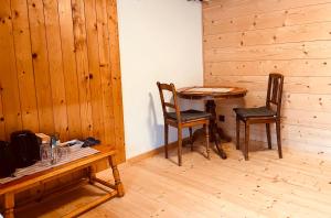 Blüemlisalp-Huus im Kiental