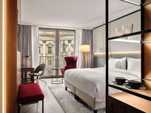 Collection Premium with Cathedral View room in Radisson Blu Hotel Berlin