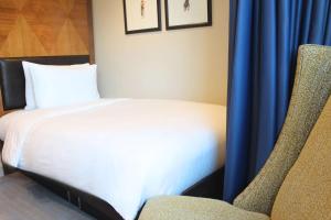 Single Room room in Radisson Blu Edwardian Kenilworth Hotel London