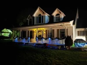 Quality retreat in Village hottub photo wall games - Olean