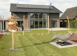 NEU Villa Heidetraum, 20 Gaeste, Sauna, Pool - 索尔陶