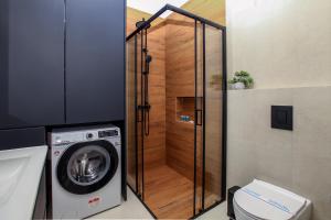 Defner Tzos Modern Apartment