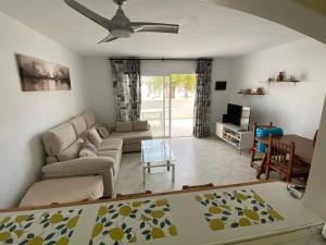 Spacious, calm and bright Duplex Apartment in Private Residence ideal for families, beach and golf