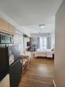 Cebu Solinea, new Ayala Mall, across Cebu City Business Park, amazing pool, gym