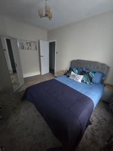 Contemporary & Spacious 1BD - Fireplace with Modern Comforts