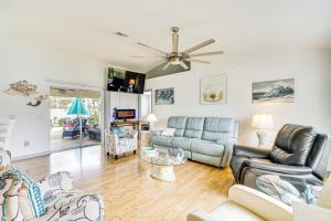 4 Mi to Public Beach Cape Coral Paradise!