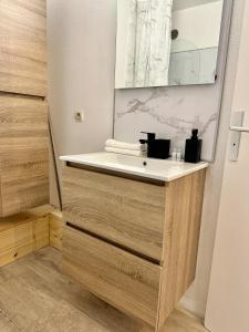 Studio MBS 1 - Cosy, Tram, Wifi, Parking, Equipé