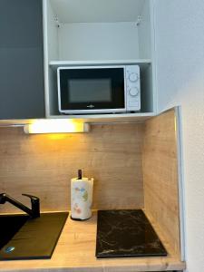 Appartements Studio MBS 1 - Cosy, Tram, Wifi, Parking, Equipe : photos des chambres