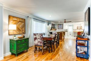 2 Mi to Historic Horse District Dog-Friendly Home