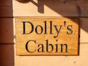 Dollys Hideaway Cabin
